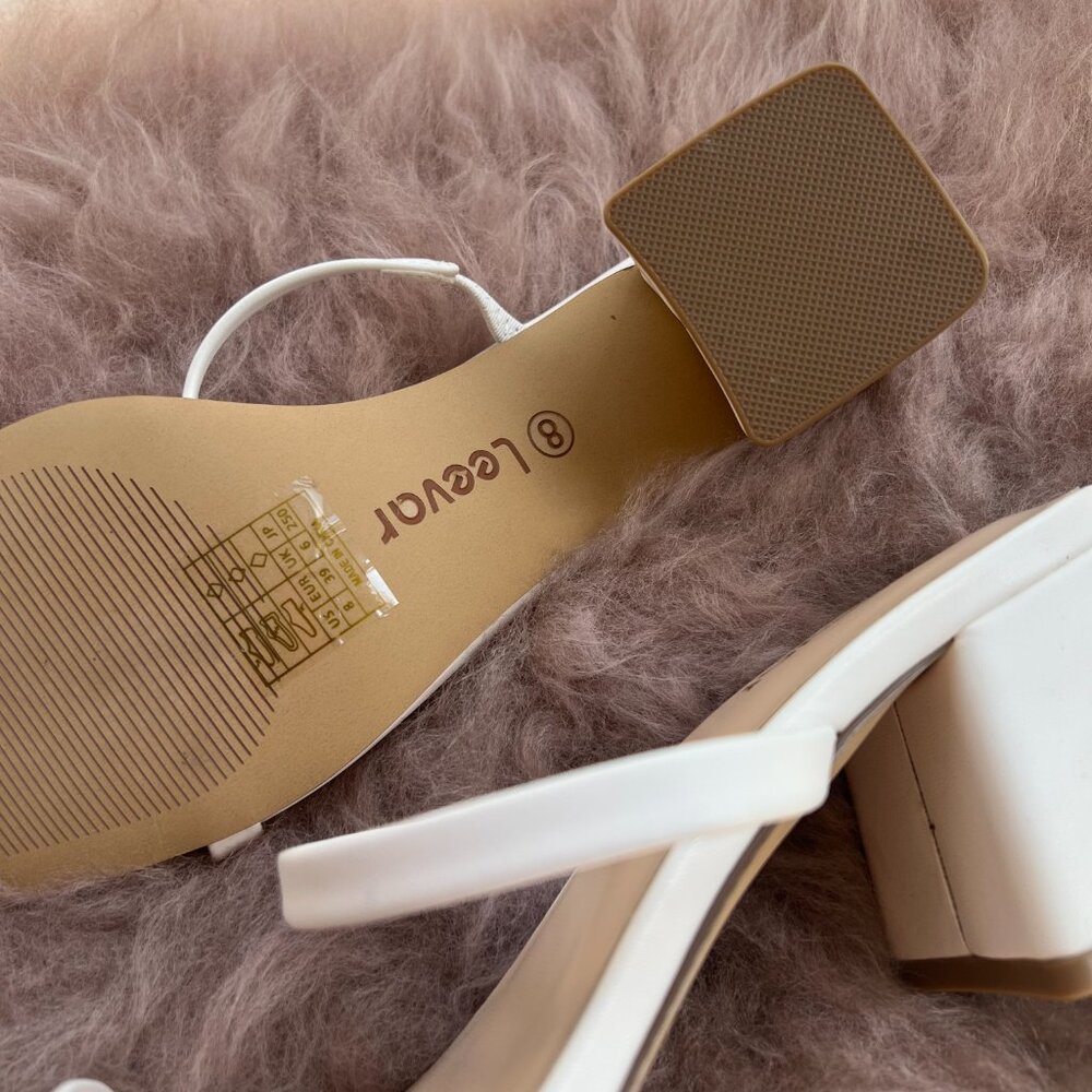 Leevar Women's White Squared Toed Block Heel Size… - image 5